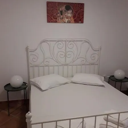 House With Terrace 펜션